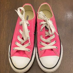 Bubblegum pink girls converse size 13